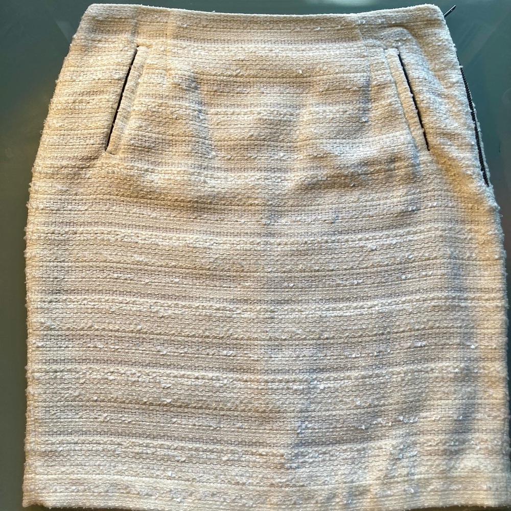 Halogen Cream Textured Pencil Skirt - Picture 5 of 16
